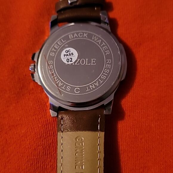 Yazole 332 Luxury Men's Business Quartz Watch Brown Leather Band 3 Hands Silver - Picture 7 of 10